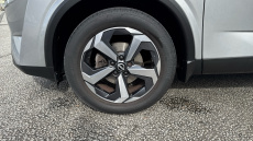 Nissan Qashqai 1.3 DiG-T MH N-Connecta 5dr Petrol Hatchback